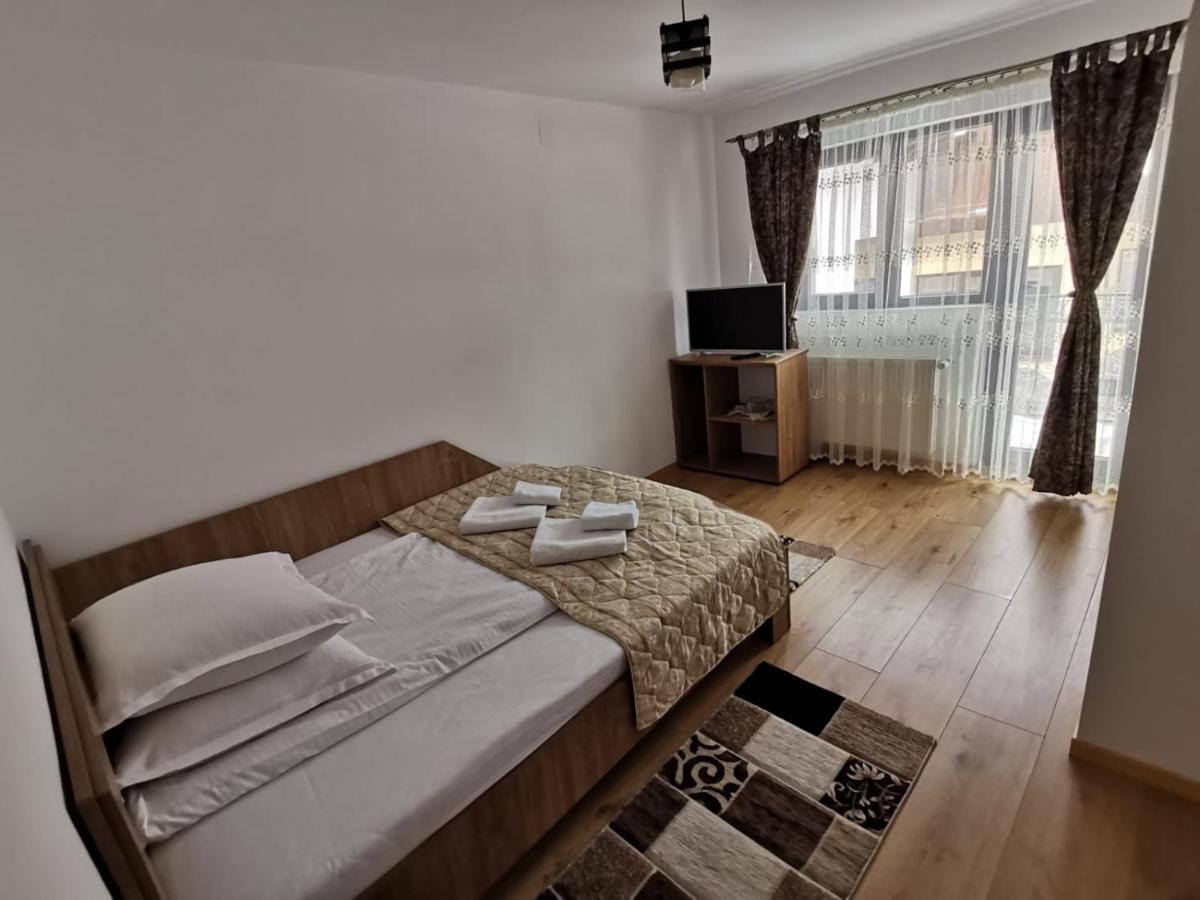 Hotel Casa Dana Olteanu Moeciu De Sus Esterno foto