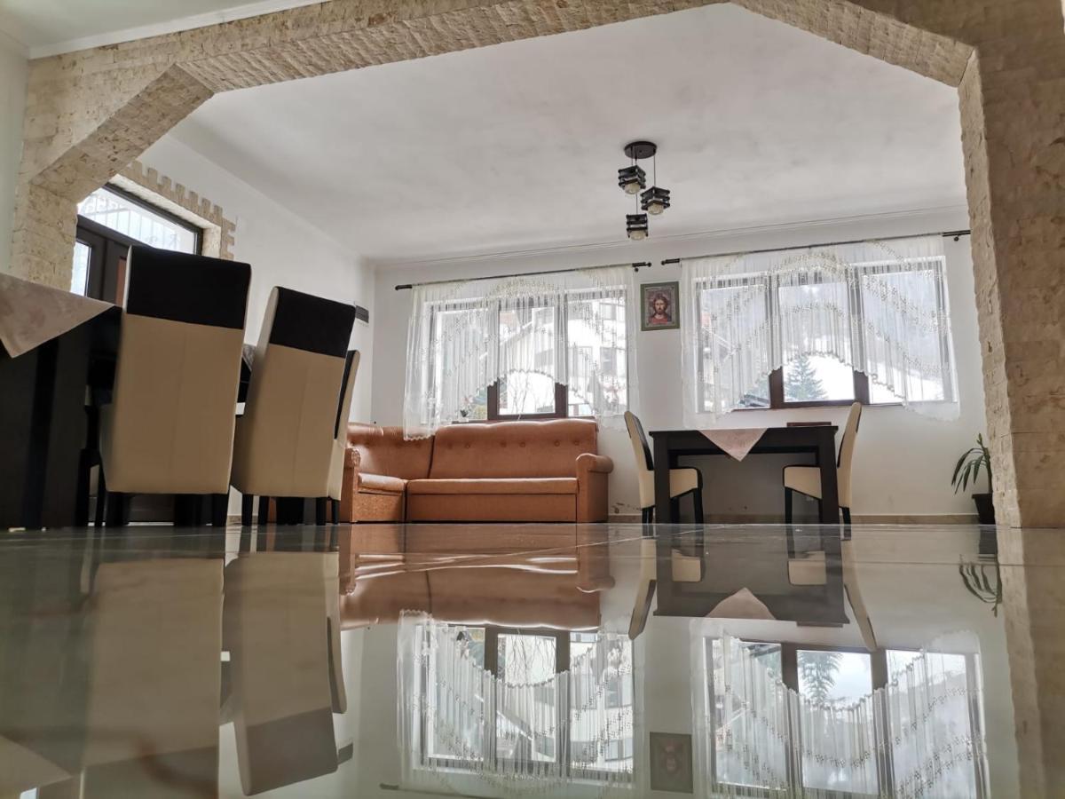 Hotel Casa Dana Olteanu Moeciu De Sus Esterno foto