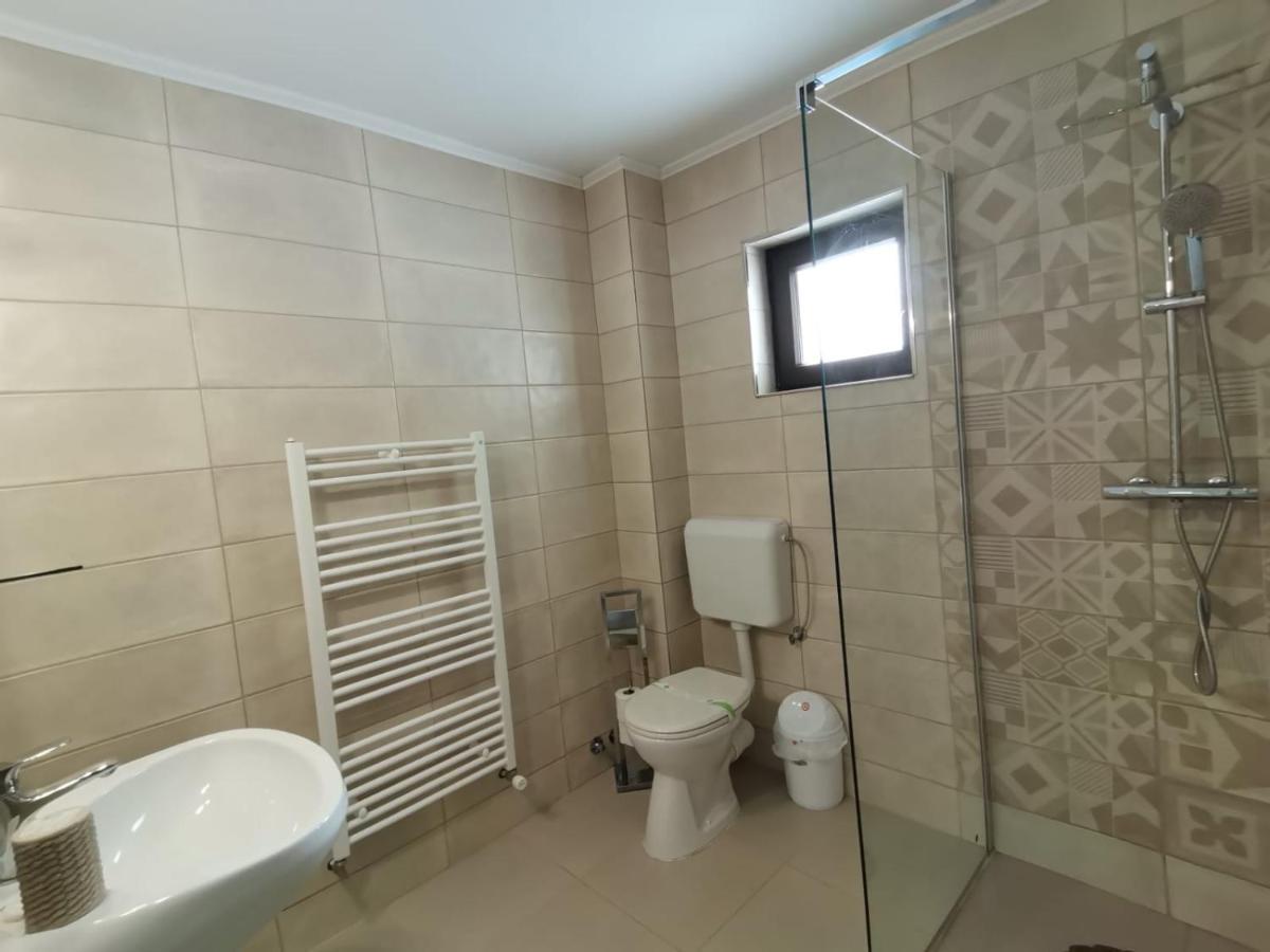 Hotel Casa Dana Olteanu Moeciu De Sus Esterno foto